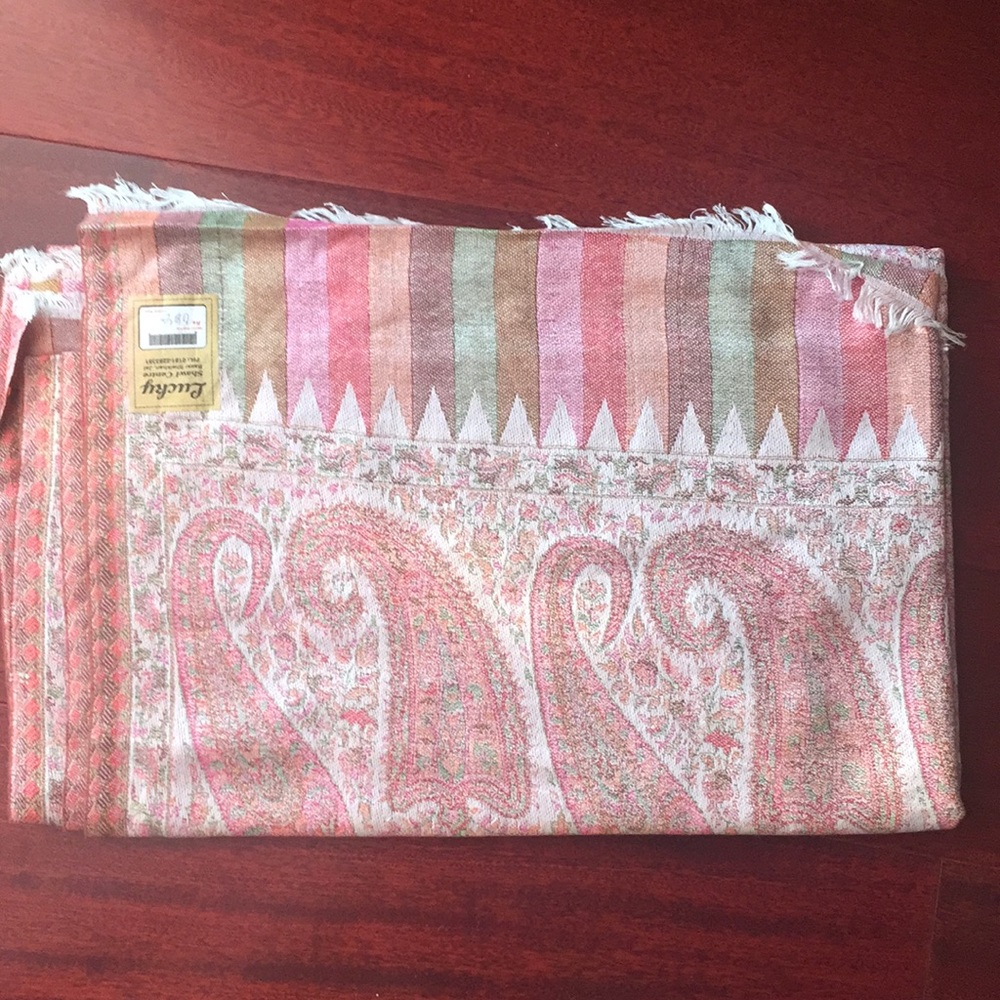 Beautiful Multi colored Scarf/Shawl - Picture 2 of 3